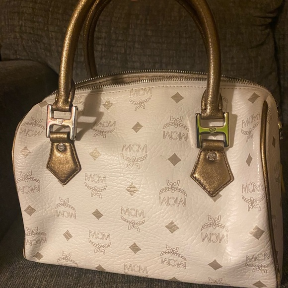 MCM White and Gold Visetos Handbag - Picture 4 of 8
